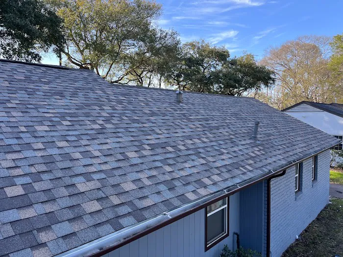 Arnold Roofing and Construction Picture 2