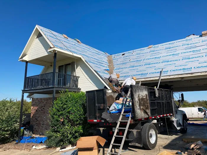 Sali's Roofing Picture 6