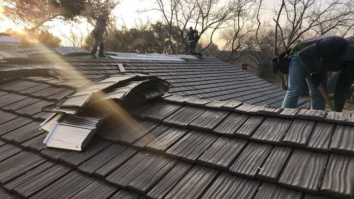 Sali's Roofing Picture 8