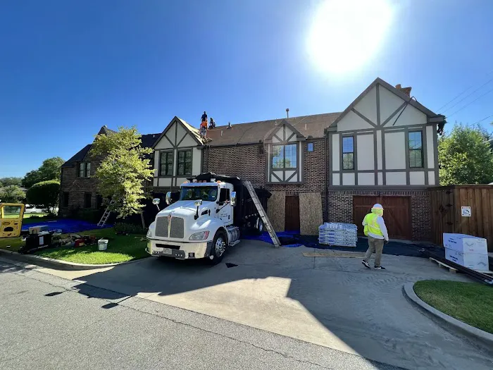 Sali's Roofing Picture 5