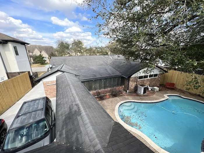 Landmark Roofing Co. Picture 1