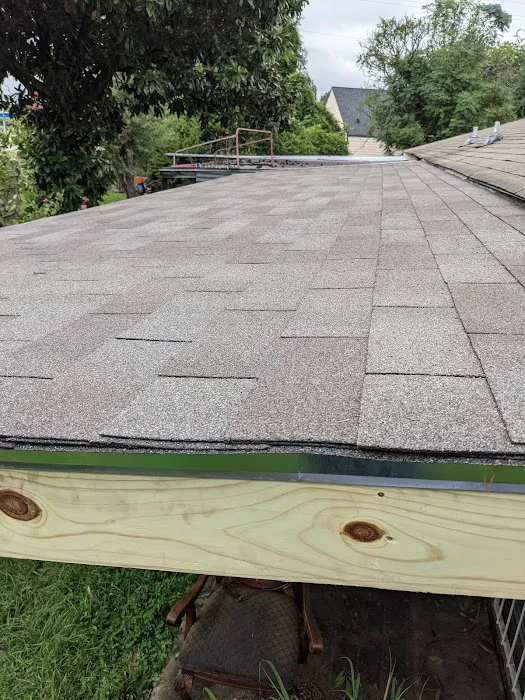 roof replacements . remplazo de tejados y reparación de goteras Picture 4