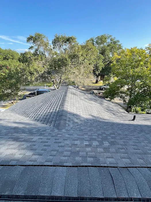 JSF Roofing & Construction Picture 3