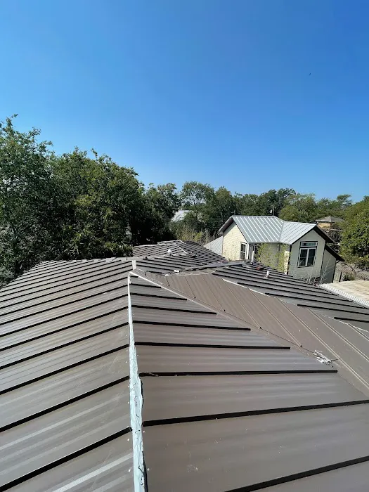 JSF Roofing & Construction Picture 1