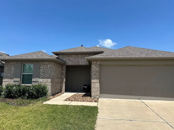 HTX Roofing & Restoration Picture 3