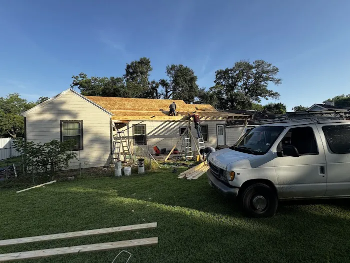 Five star renovators roofing Picture 1