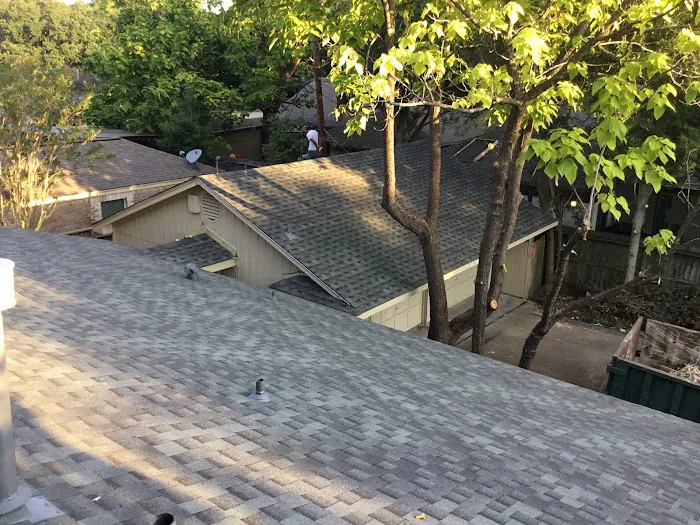 Cruz roofing & remodeling Picture 4