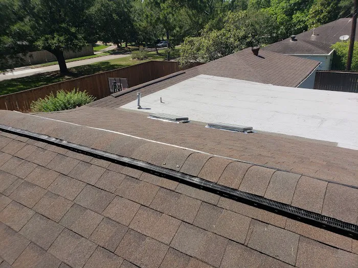 M Tech Roofing and Services Picture 2