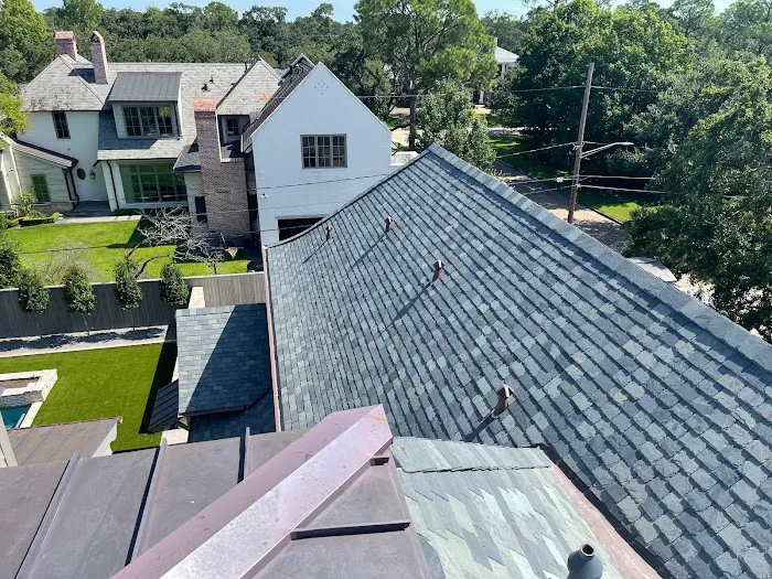 Cedros construction service Picture 1