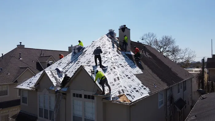 Top Roofing LLC Picture 1