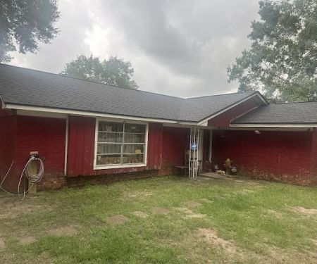 I & E Royal Roofing LLC.