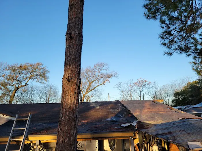 I & E Royal Roofing LLC. Picture 5