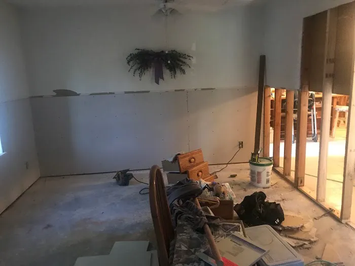 Expert Roof and Remodeling Picture 9