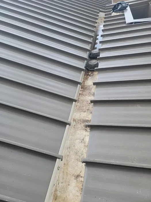 Ibarra’s Roofing Picture 1