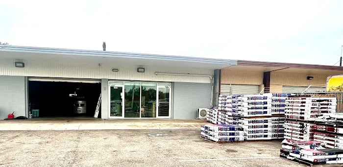 Crystal's Roofing Supply Picture 1