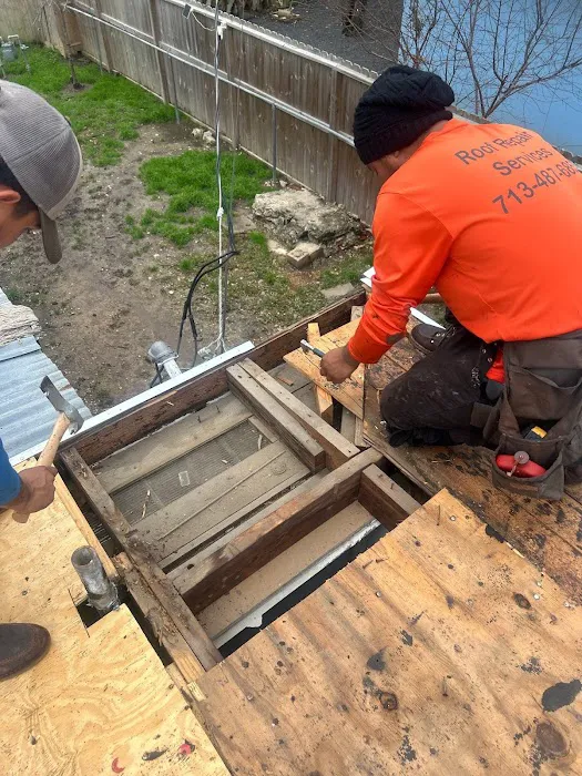 Roof Repair Services of Pasadena Picture 2