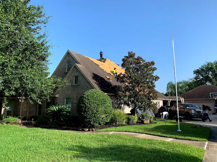 Gulf-Tex Roofing & Services LLC Picture 8