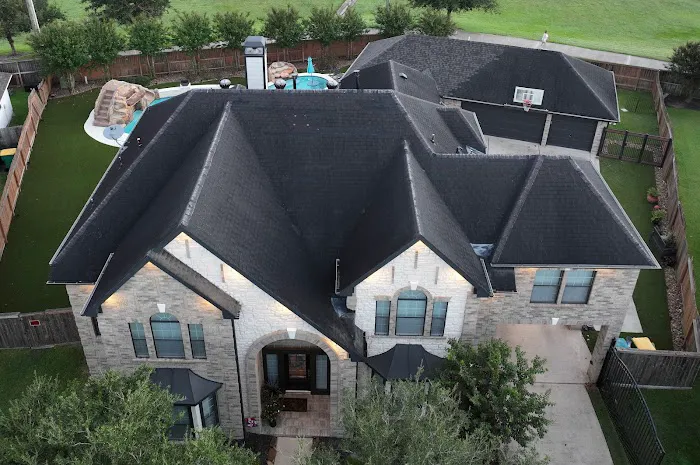 Nitro Roofing Picture 1