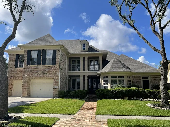 Crystal's Roofing Picture 3