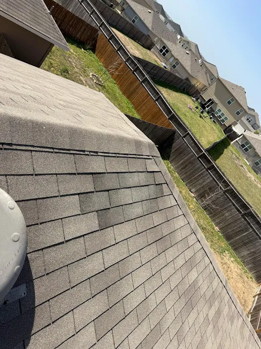 ESCOTO CONSTRUCTION LLC. Roofing Picture 10