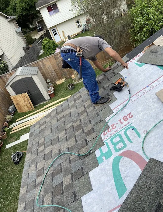 Cruz Roofing & Restoration Picture 7