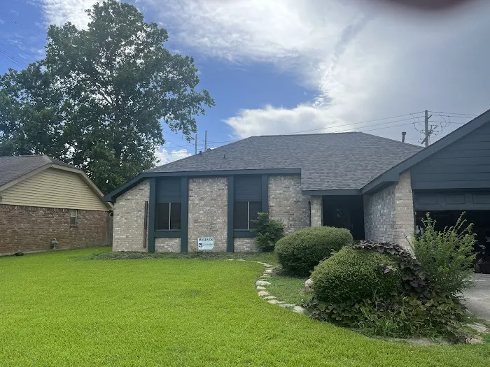 Maverick Exteriors Picture 1