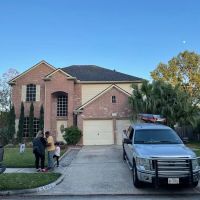 Premier Roofing & Remodeling ico