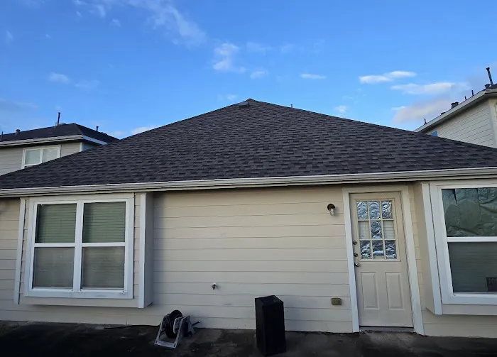 Clutch City Roofing & Siding Picture 1