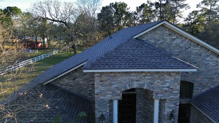 Legacy Roofing & Exteriors Picture 6