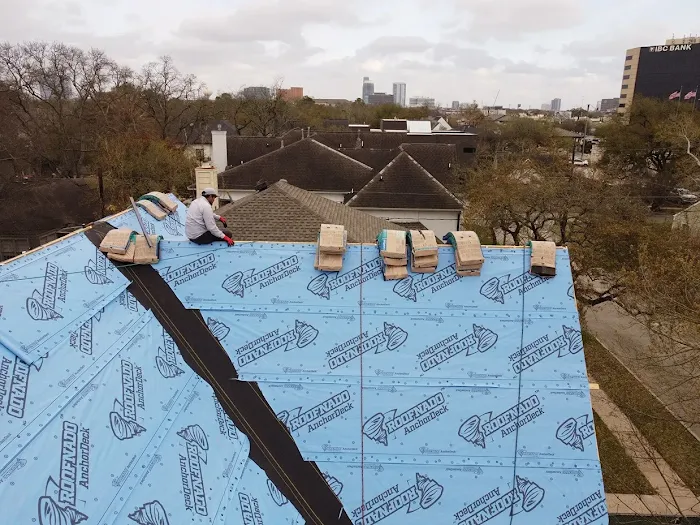 Texas Top Roofing & Siding Picture 2