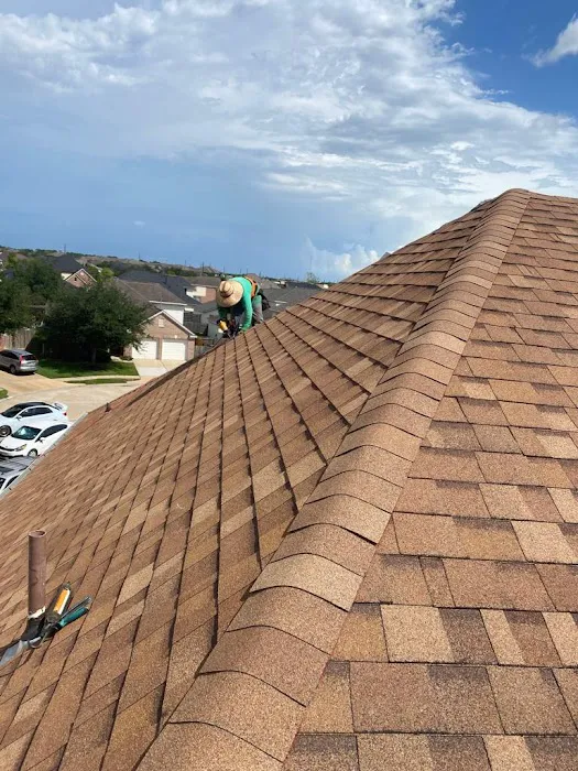 Edwards Enterprise Roofing Construction Picture 9