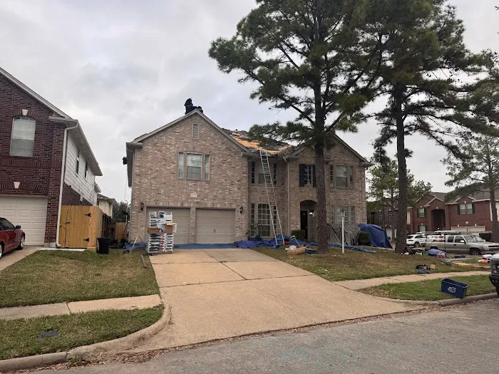 JJ Roofing & Restoration Picture 3