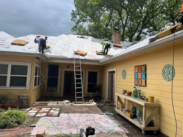 Universal roofing systems inc Picture 4