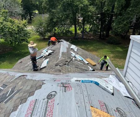 Universal roofing systems inc