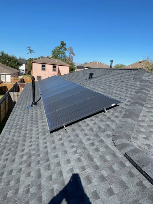 M Roofing LLC Picture 1