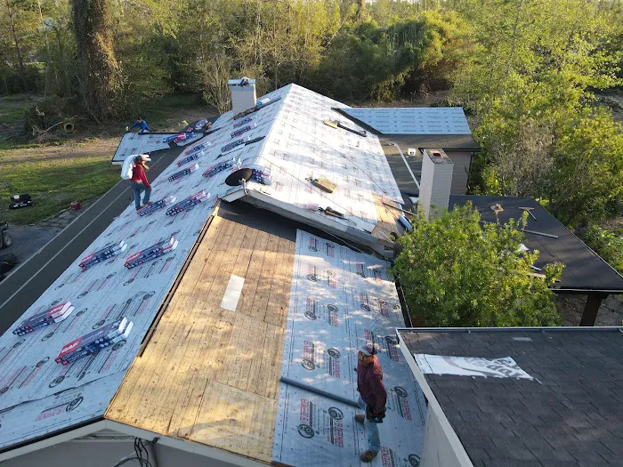 A&A roofing and repairs Picture 2