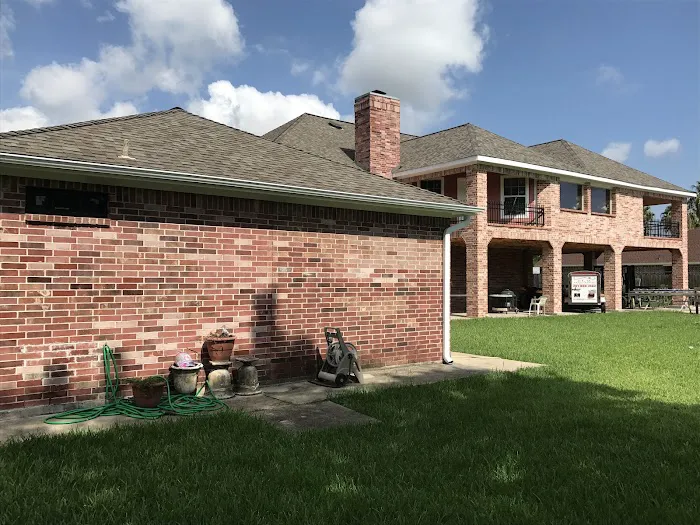 JLQ Roofing and Siding Picture 6