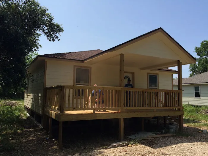 JLQ Roofing and Siding Picture 8