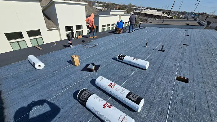 Roofing Linares LLC Picture 1