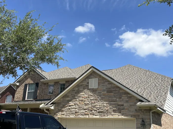 M&M Roofing, Siding & Windows Picture 4