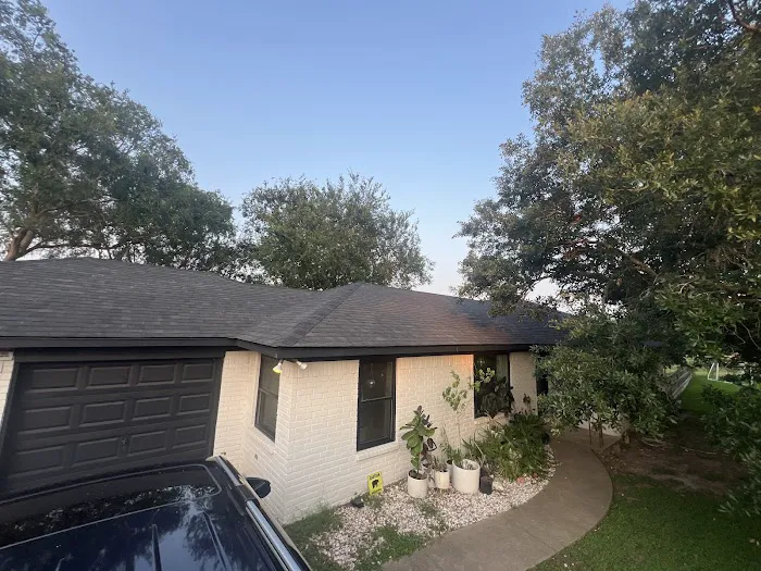 Total Max Roofing LLC Picture 7