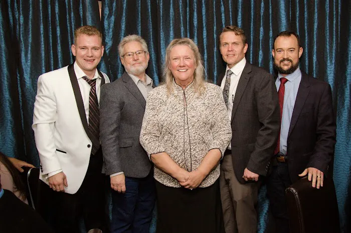 Ernie Smith & Sons Roofing Picture 1