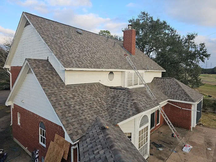 O&M Construction Services LLC Picture 2