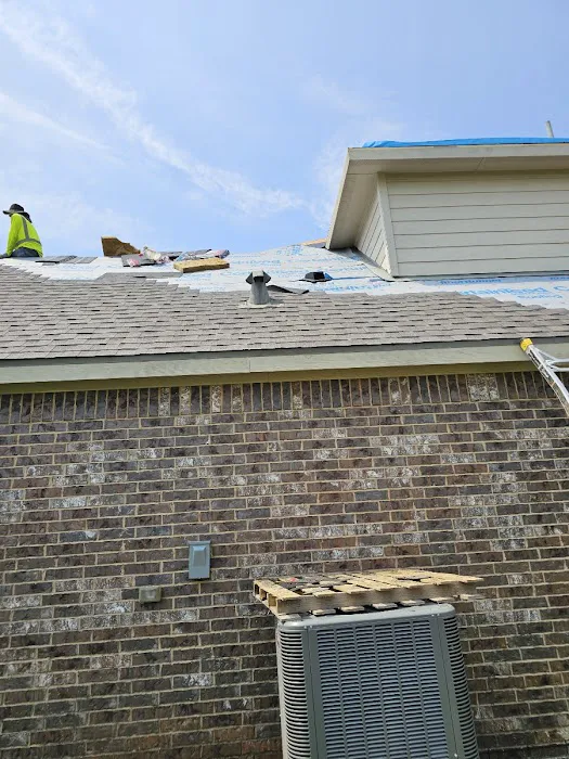 C&M Roofing & Construction L.L.C Picture 4