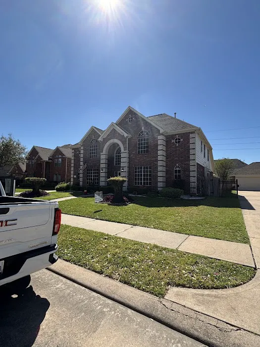 Momentum Roofing & Restoration Picture 1