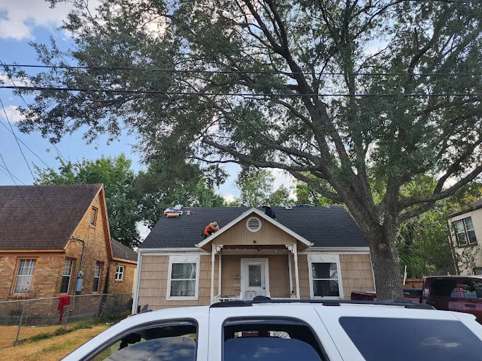 Swift Roofing & Construction Picture 4