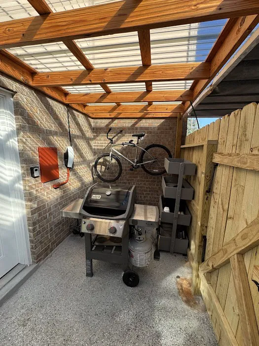 FALCON CONSTRUCTION AND ROOFING INC Picture 2