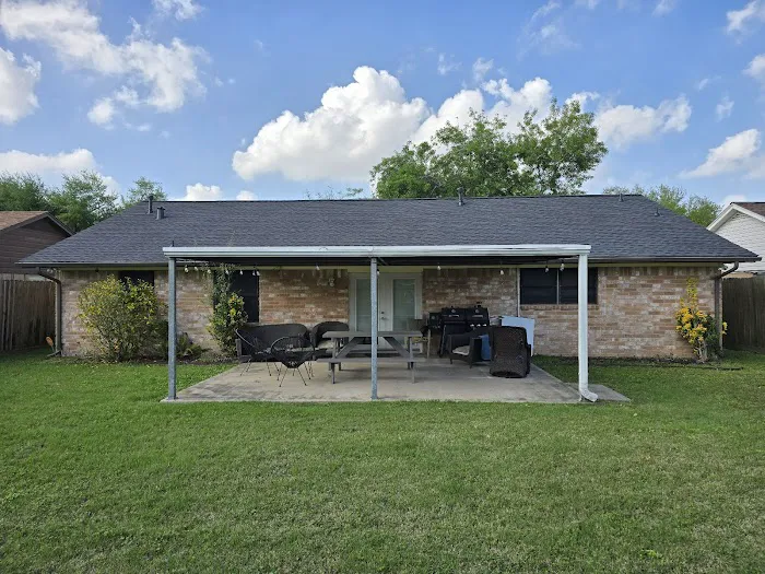 Strawhat Roofing & Construction, LLC Picture 7