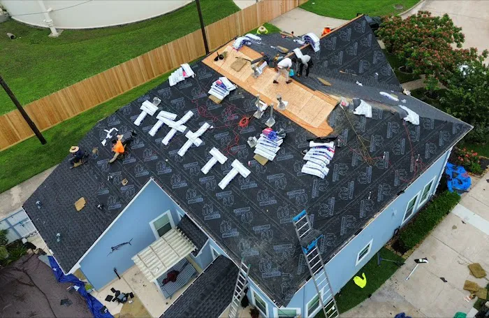 Strawhat Roofing & Construction, LLC Picture 3