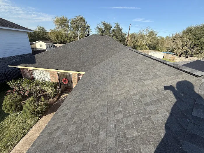 KGM Roofing Picture 3